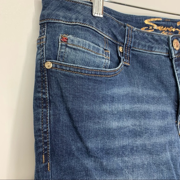 Seven7 High Waisted Denim Weekend Shorts With Longer Inseam Medium Wash Size 12 - Picture 3 of 15